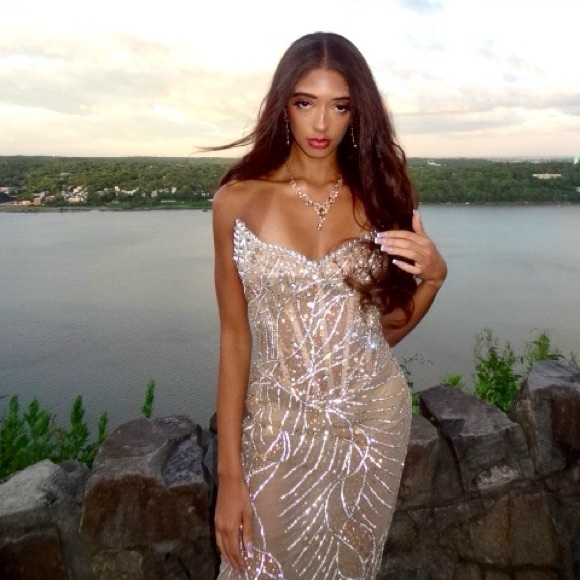 Prom Dress - Picture 5 of 7